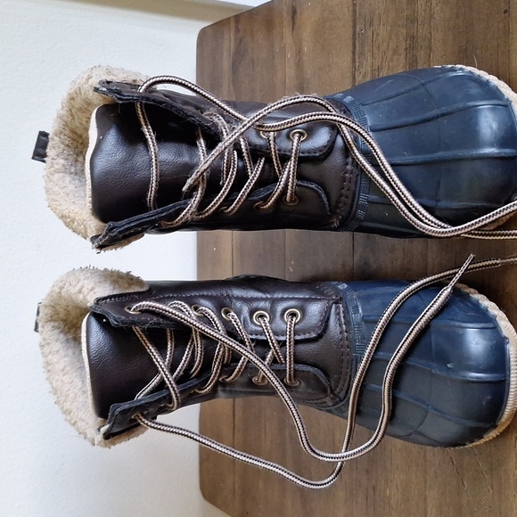 Dark Brown and Navy Duck Boots Size 6 - Picture 5 of 8